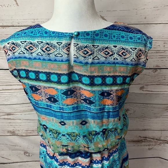 EUC City Triangles Tribal Short Sleeve Dress - Picture 4 of 7